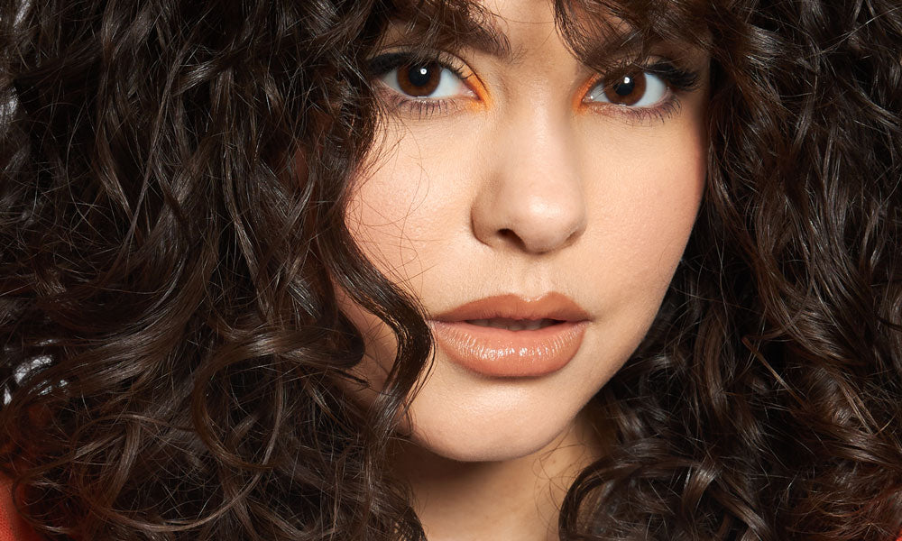 Female model after using Wavetech Wave System by XMONDO in their hair