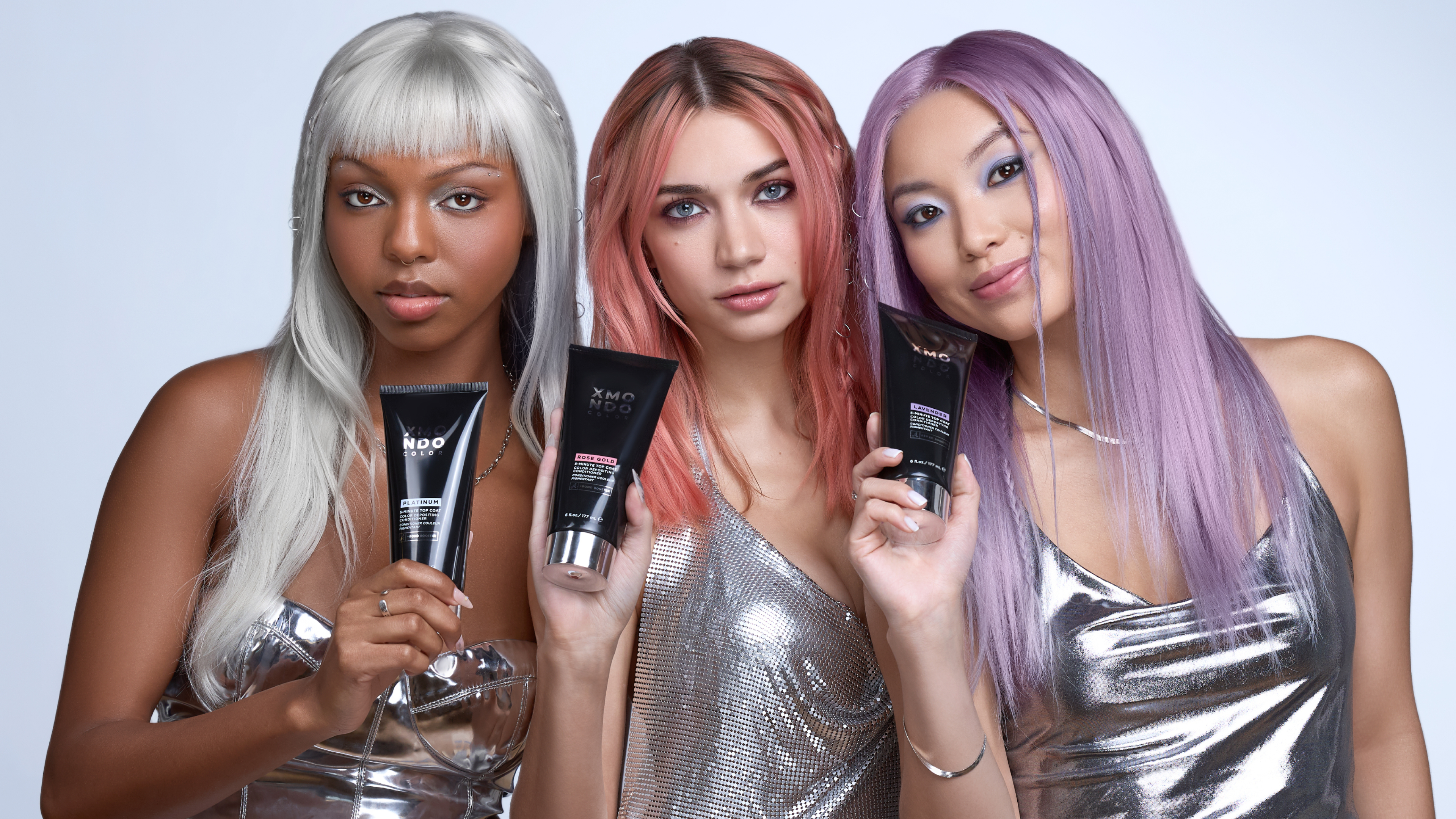 Load video: Brad Mondo showing off the Platinum - 5 Minute Top Coat product and how it works.