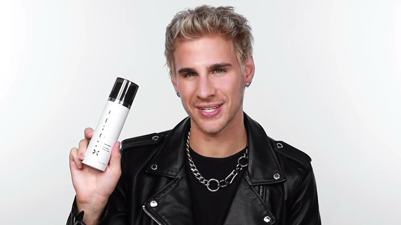 Load video: Brad Mondo showing off the Wavetech Hydrating Wave Cream product and how it works.