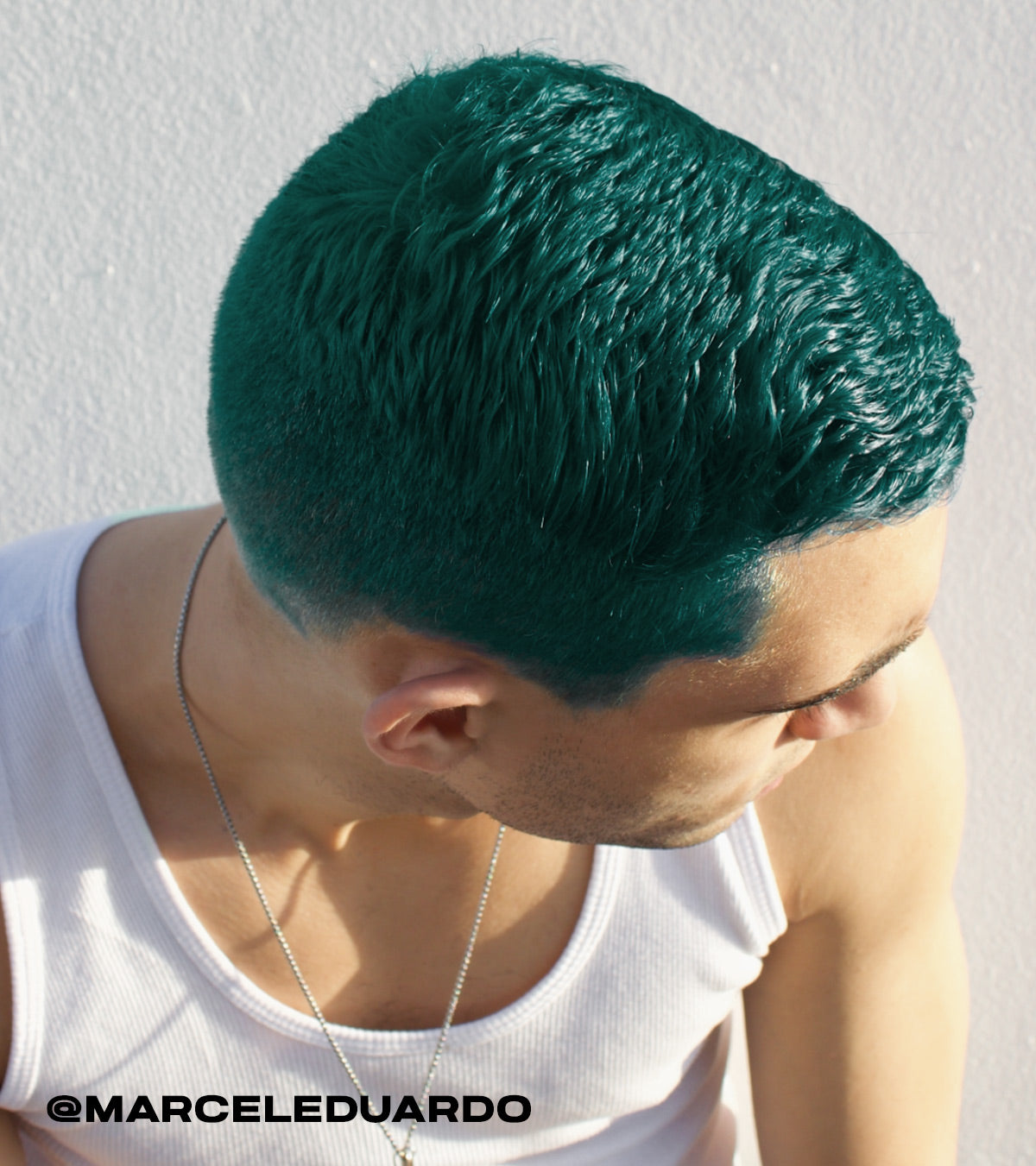 Selfie of model @melissa_gandarinho after using Emerald Green mix it up duo set on their hair