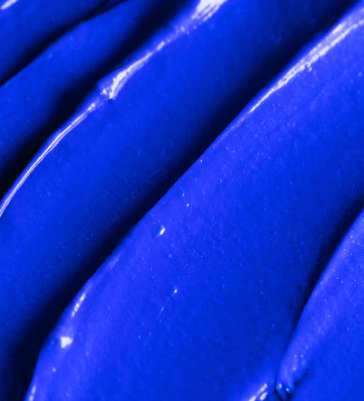 Closeup of XMONDO Color Super Blue hair healing color